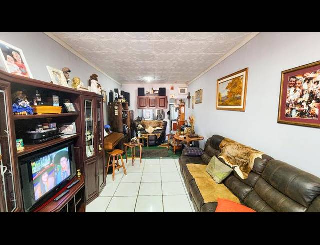 6 BEDROOM HOUSE FOR SALE IN ELSPARK